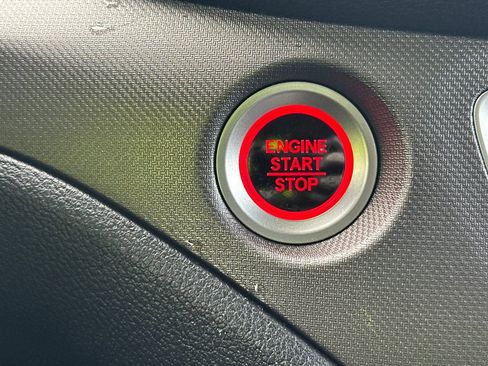 Used 2025 Honda Ridgeline Sport image 25