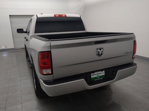 Used 2017 RAM 1500 Express AWD/4WD image 6