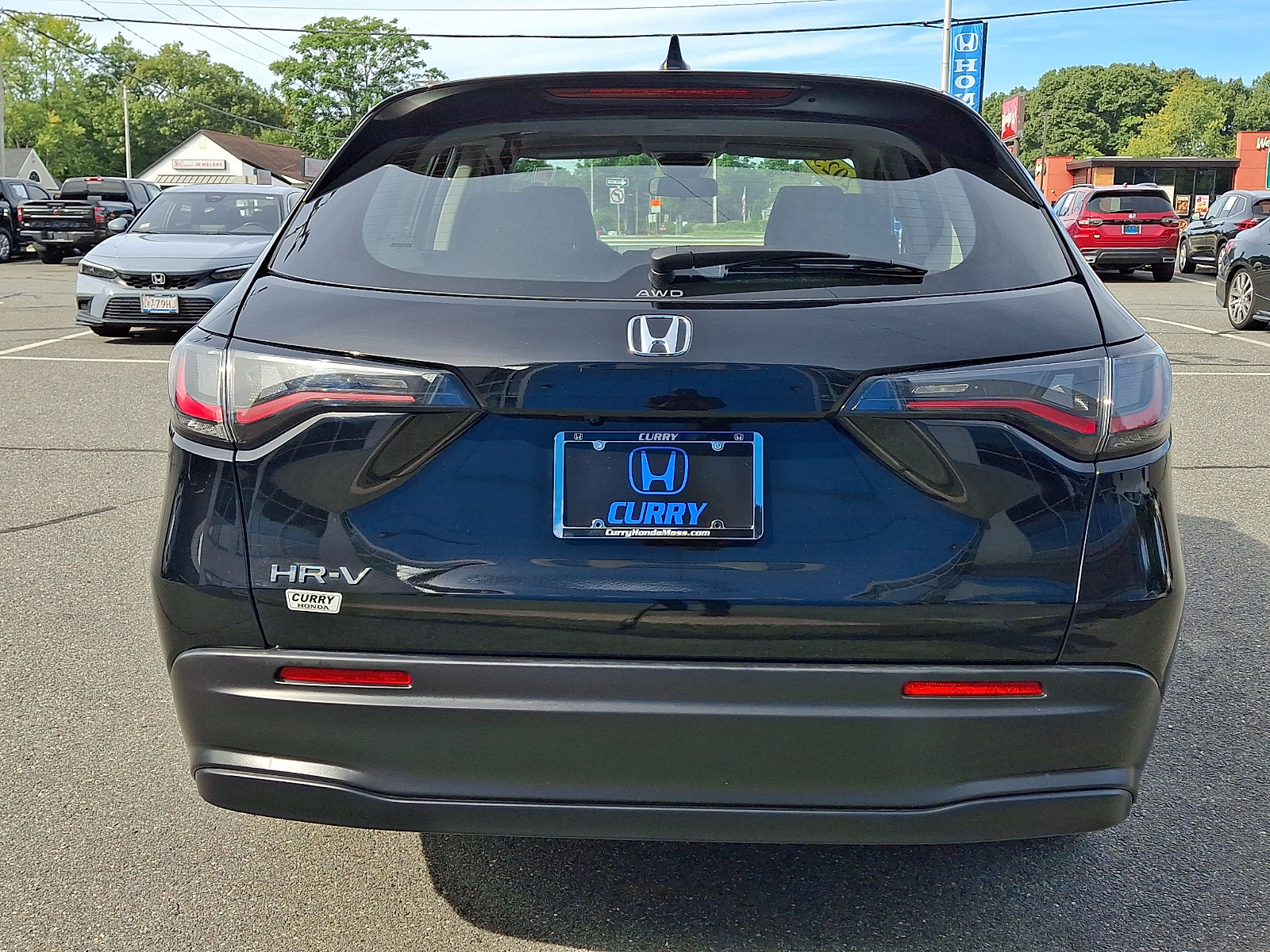 Used 2025 Honda HR-V LX image 5