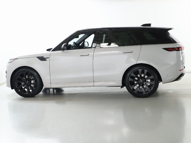 Certified 2026 Land Rover Range Rover Sport Dynamic SE AWD/4WD image 4