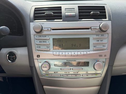 Used 2009 Toyota Camry Hybrid FWD image 18