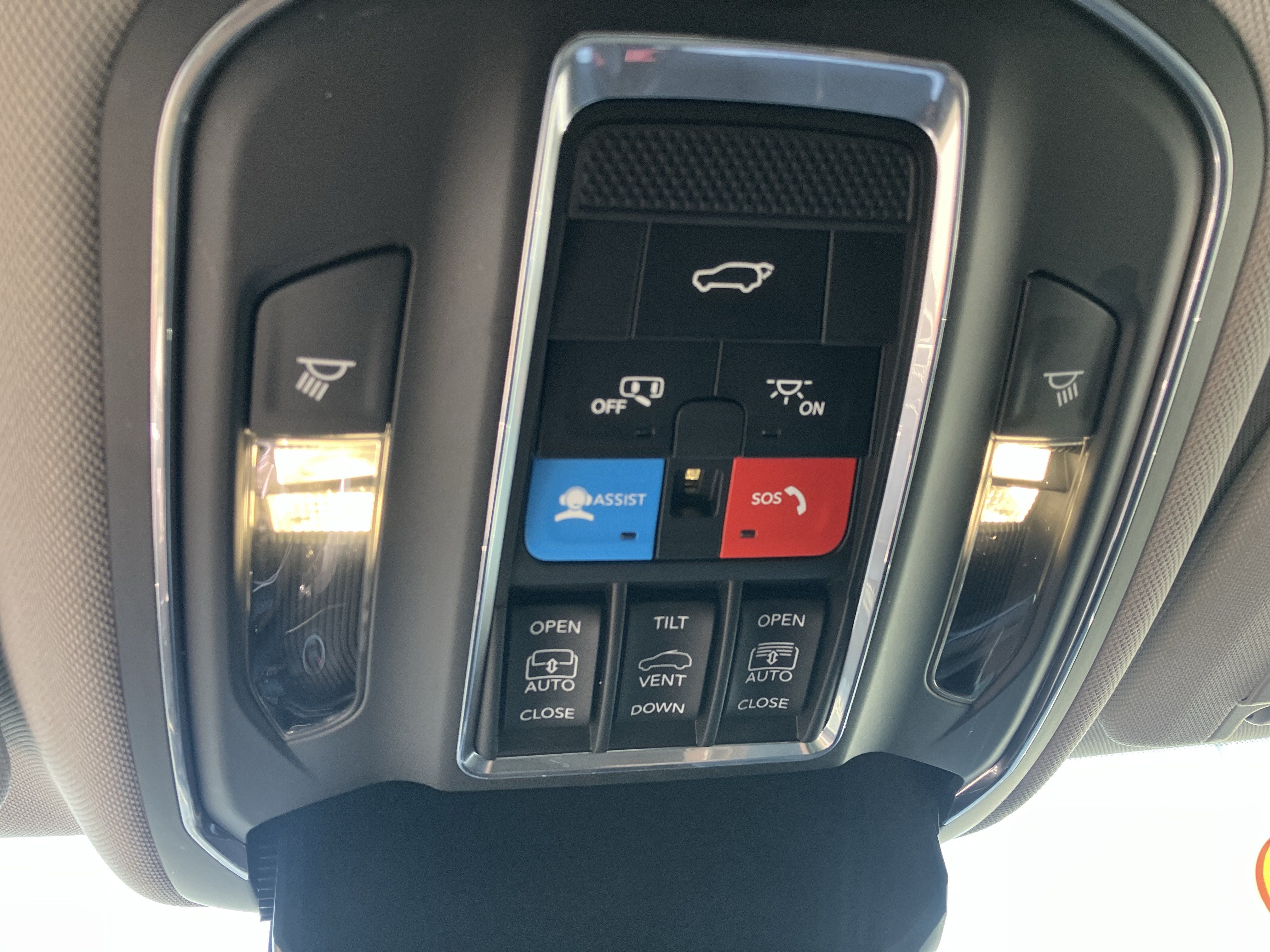 Used 2023 Jeep Grand Cherokee 4WD 4xe image 32
