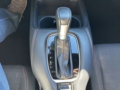 Used 2025 Honda HR-V Sport image 25