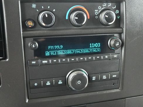 Used 2022 Chevrolet Express 2500 w/ Driver Convenience Package RWD image 8