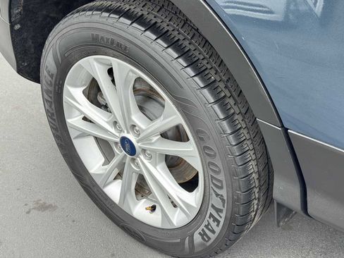 Used 2019 Ford Escape SE FWD image 23