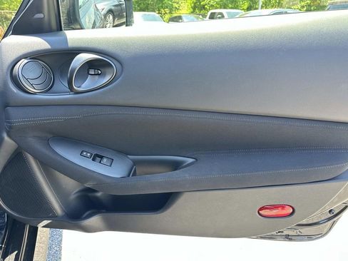 Used 2025 Nissan Z Sport w/ Floor Mat Package RWD image 34