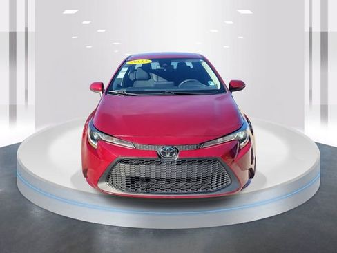 Used 2022 Toyota Corolla LE image 2