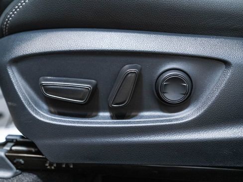 Certified 2026 Toyota Corolla Cross XLE FWD image 21