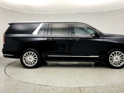 Used 2021 Cadillac Escalade ESV Premium Luxury w/ Performance Package AWD/4WD image 4