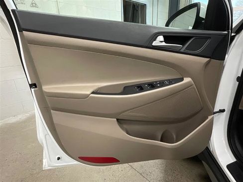 Used 2021 Hyundai Tucson SEL w/ Cargo Package image 10