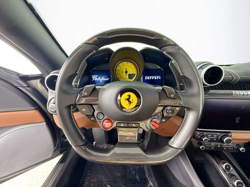 Certified 2019 Ferrari Portofino image 10