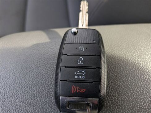 Used 2017 Kia Forte LX image 26