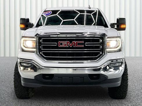 Used 2017 GMC Sierra 1500 SLE w/ SLE Value Package AWD/4WD image 2