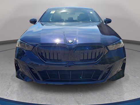 New 2027 BMW 530i RWD image 2