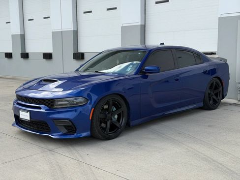 Used 2019 Dodge Charger Scat Pack RWD image 2