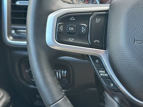 Used 2025 RAM 1500 Big Horn RWD image 30