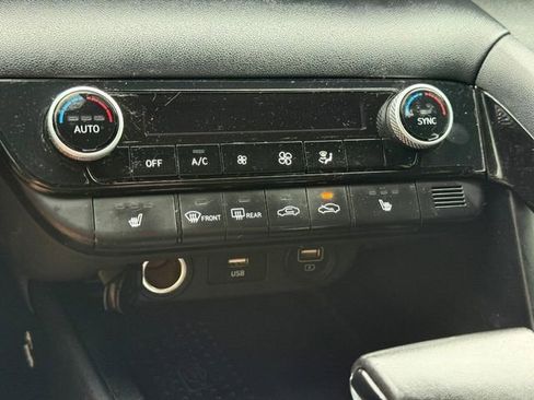 Used 2022 Hyundai Elantra SEL w/ Convenience Package image 18