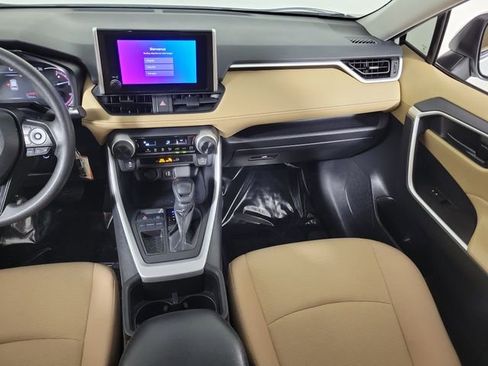 Used 2024 Toyota RAV4 LE image 17