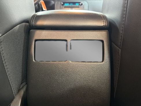 Used 2008 Buick Lucerne CXS FWD image 33