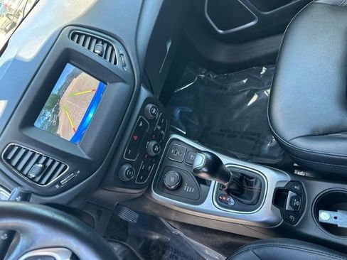 Used 2018 Jeep Compass Latitude w/ Popular Equipment Group AWD/4WD image 47