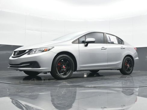 Used 2015 Honda Civic LX image 17