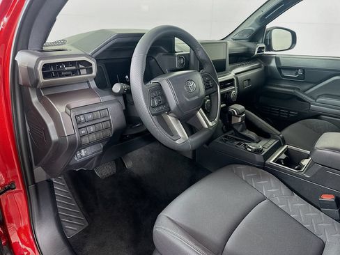 Used 2026 Toyota Tacoma SR5 w/ SR5 Upgrade Package AWD/4WD image 9