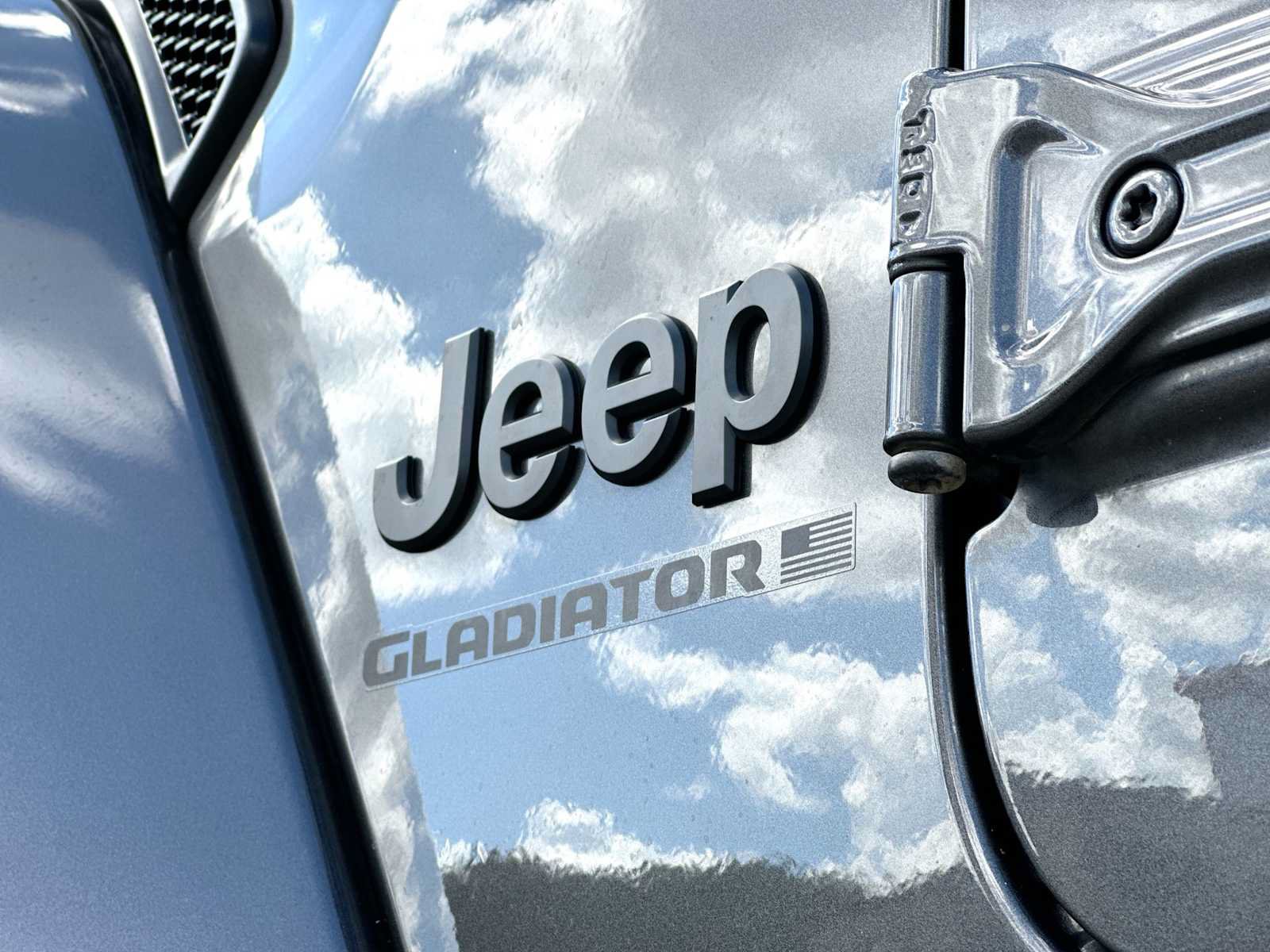 Used 2023 Jeep Gladiator Sport AWD/4WD image 15