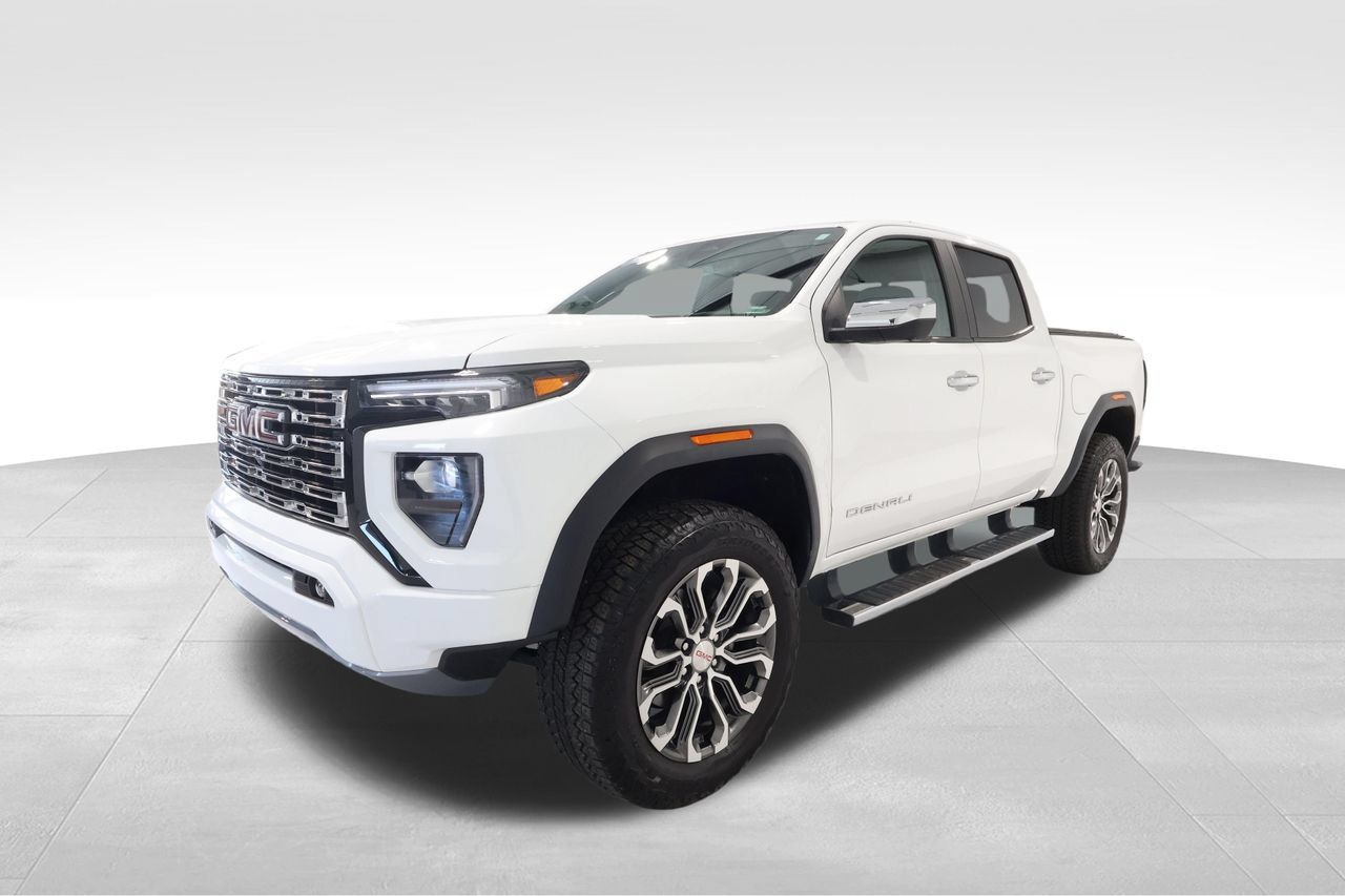 Certified 2026 GMC Canyon Denali AWD/4WD image 8