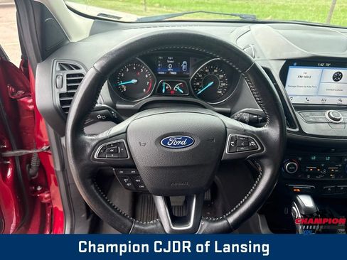 Used 2019 Ford Escape SE FWD image 16