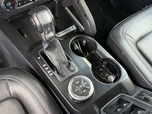 Used 2025 Ford Bronco Badlands AWD/4WD image 26