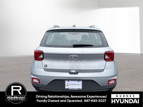 New 2026 Hyundai Venue SEL image 8