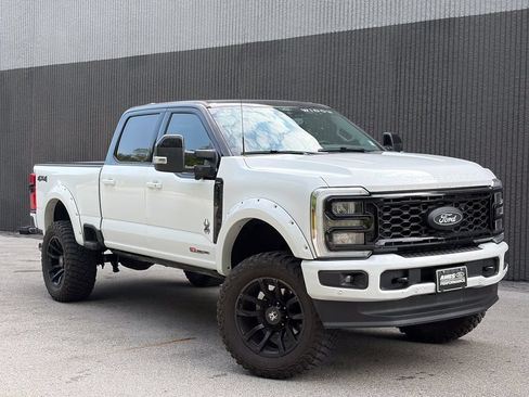 Used 2025 Ford F250 Lariat w/ Lariat Ultimate Package AWD/4WD image 9