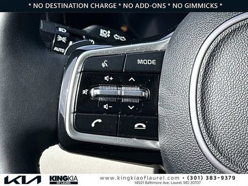 Used 2023 Kia Sorento SX Prestige w/ Panoramic Sunroof Package AWD/4WD image 10