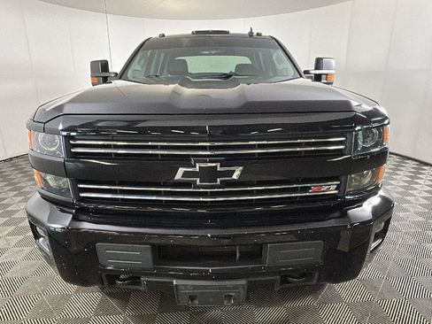 Used 2016 Chevrolet Silverado 2500 LT w/ Midnight Edition AWD/4WD image 9