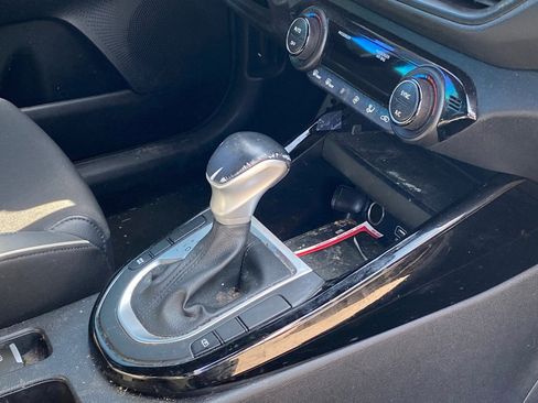 Certified 2024 Kia Forte GT-Line image 7