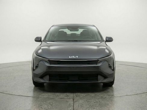 Used 2025 Kia K4 LXS image 2