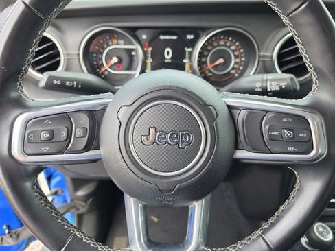 Used 2021 Jeep Gladiator Overland w/ Popular Equipment Package AWD/4WD image 34