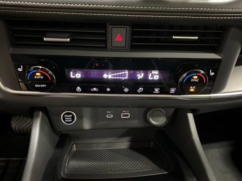 Certified 2023 Nissan Rogue SV w/ SV Premium B Package AWD/4WD image 19