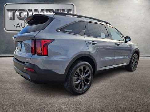Certified 2023 Kia Sorento X-Line EX image 5