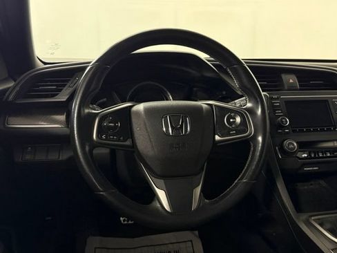 Used 2018 Honda Civic Sport image 22