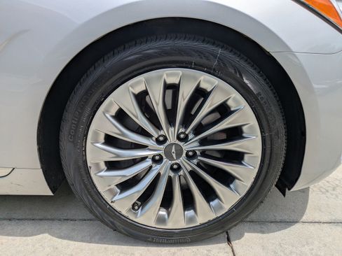 Used 2019 Genesis G90 3.3T Premium AWD/4WD image 9