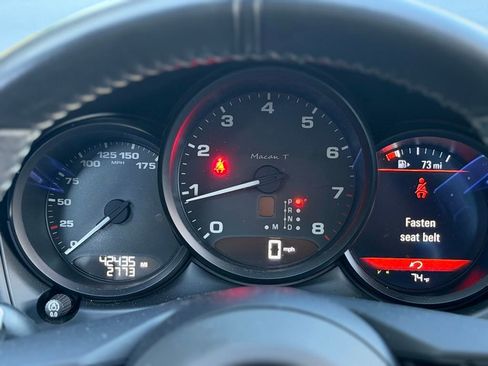 Used 2023 Porsche Macan Turbo image 47