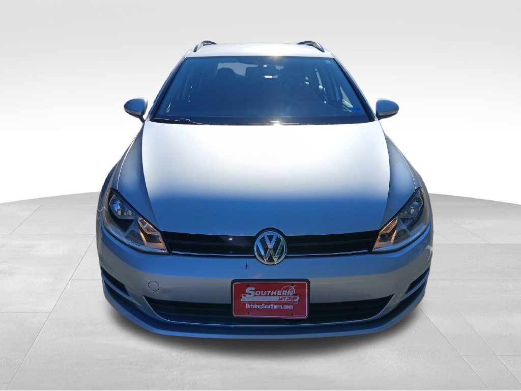Used 2017 Volkswagen Golf SportWagen FWD image 17