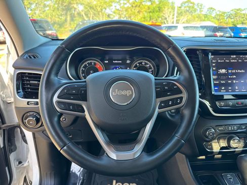 Certified 2021 Jeep Cherokee Limited FWD image 29