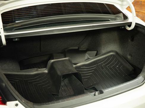 Used 2019 Honda Accord Sport image 7