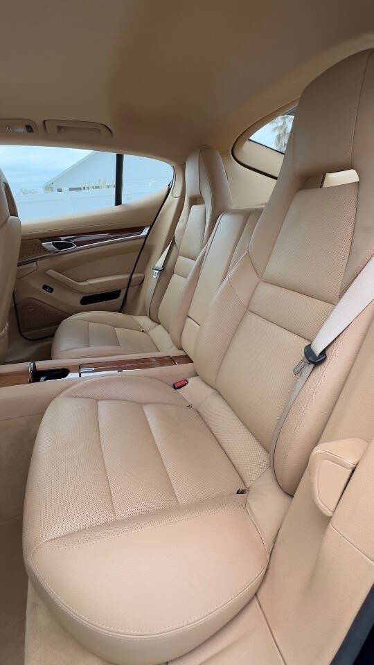 Used 2011 Porsche Panamera 4S AWD/4WD image 12