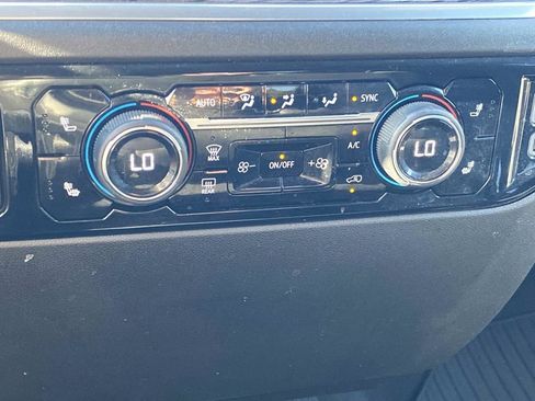 Used 2025 Chevrolet Silverado 3500 LT w/ Safety Package AWD/4WD image 28