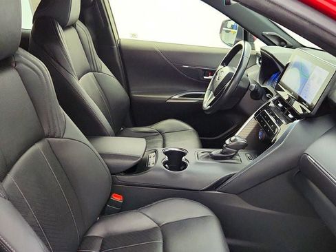 Used 2021 Toyota Venza XLE w/ Softex Package image 23