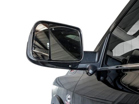 Used 2019 RAM 2500 Limited image 41