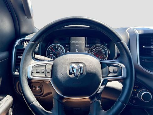 Used 2022 RAM 1500 Big Horn AWD/4WD image 11